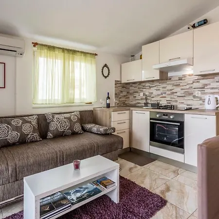 Apartment More Kaštela